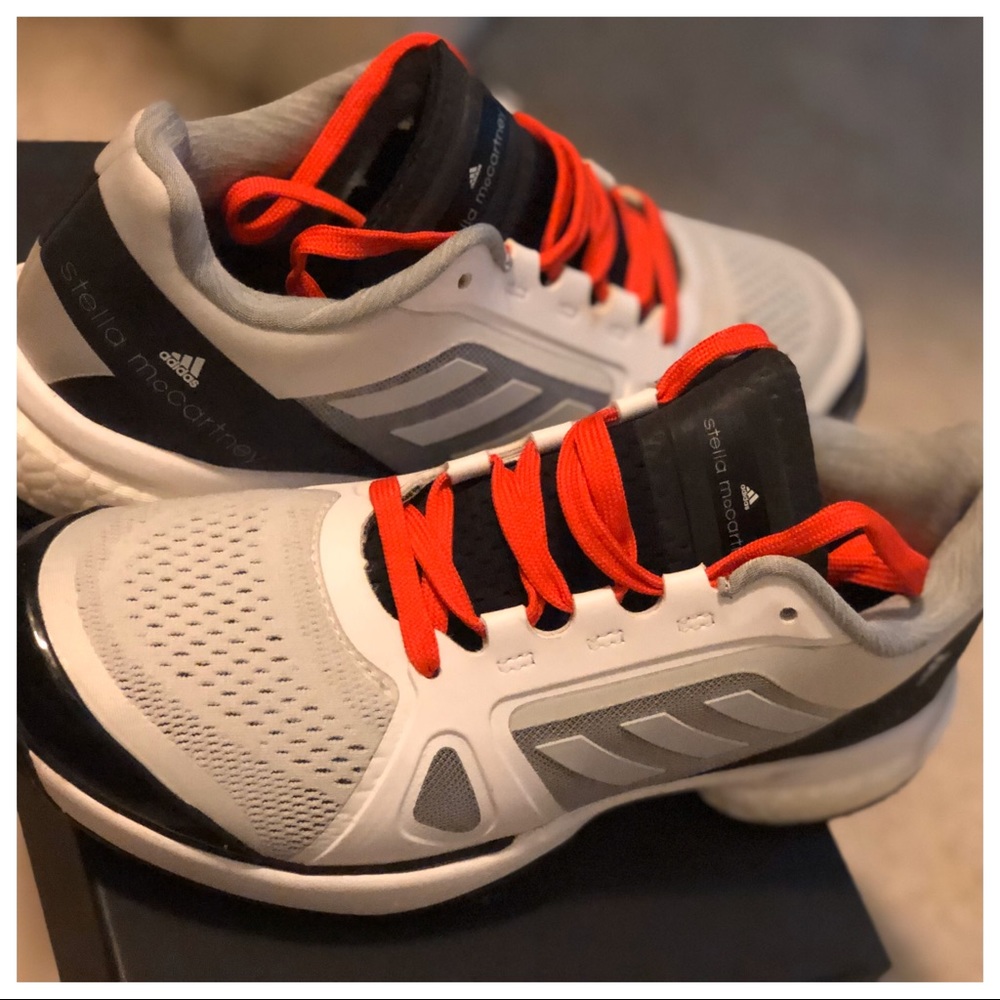 Stella McCartney X Adidas sneaker in US size 6.5